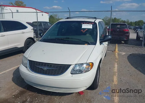 2002 Chrysler Town & Country Ex from USA, damaged, VIN 2C4GP74L02R711309